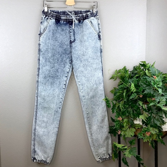 AQ American Quality Denim Acid Wash Jeggings Size 9 - Picture 1 of 8